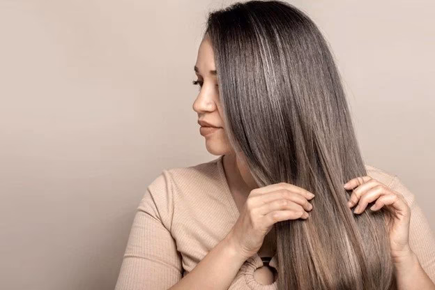 ¿Cómo hacer que el cabello se sienta más ligero?