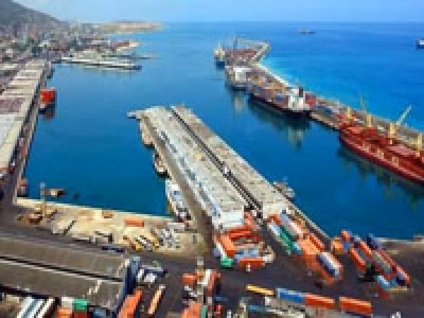 ¿Cuántas horas hay de La Guaira a Puerto Cabello?