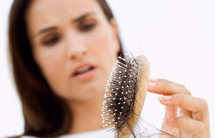 ¿Qué vitamina debo tomar para la caída del cabello después del parto?