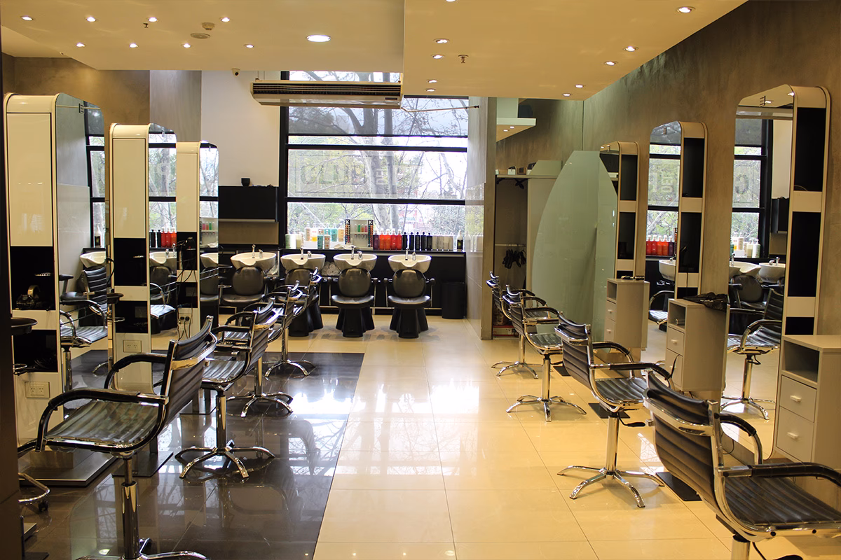 ¿Cuántos gastos tiene una peluquería?