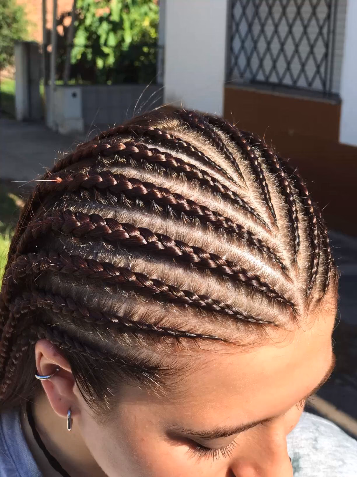 ¿Es mejor coser o hacer trenzas?