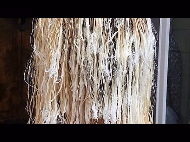 ¿Qué significa cuando el cabello se siente gomoso?