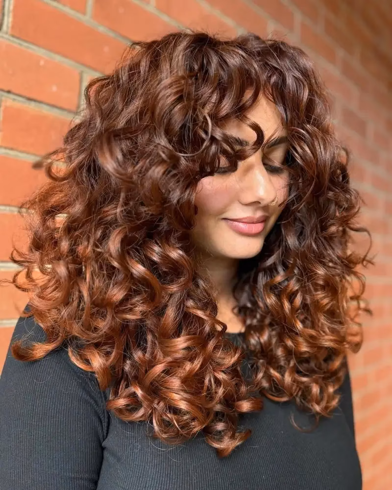 ¿Se puede teñir el cabello cuando está rizado?